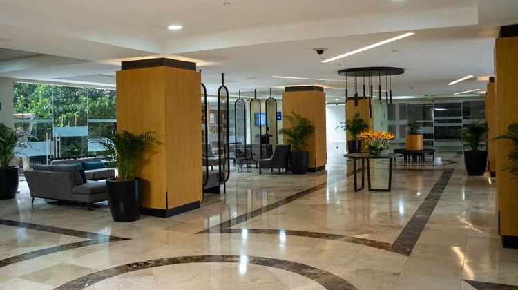 Hilton San Salvador Lobby
