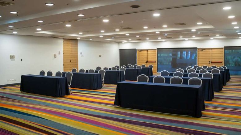 <b>Hilton San Salvador Meeting</b>. Images powered by <a href="https://iceportal.shijigroup.com/" title="IcePortal" target="_blank">IcePortal</a>.