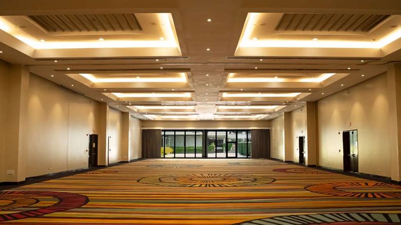 <b>Hilton San Salvador Meeting</b>. Images powered by <a href="https://iceportal.shijigroup.com/" title="IcePortal" target="_blank">IcePortal</a>.