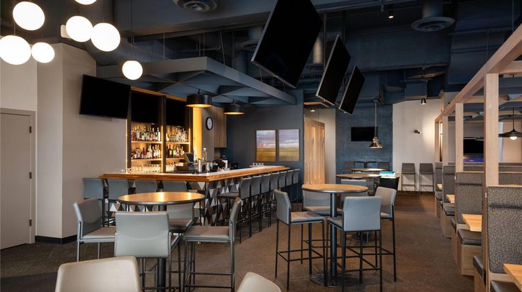 Lakeview Signature, Trademark Collection Restaurant