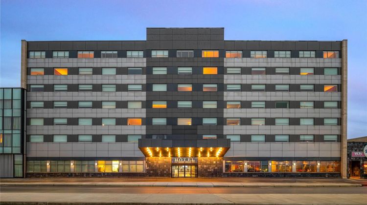Lakeview Signature, Trademark Collection Exterior