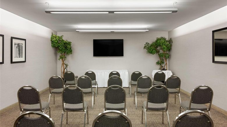 <b>Lakeview Signature, Trademark Collection Meeting</b>. Images powered by <a href="https://iceportal.shijigroup.com/" title="IcePortal" target="_blank">IcePortal</a>.