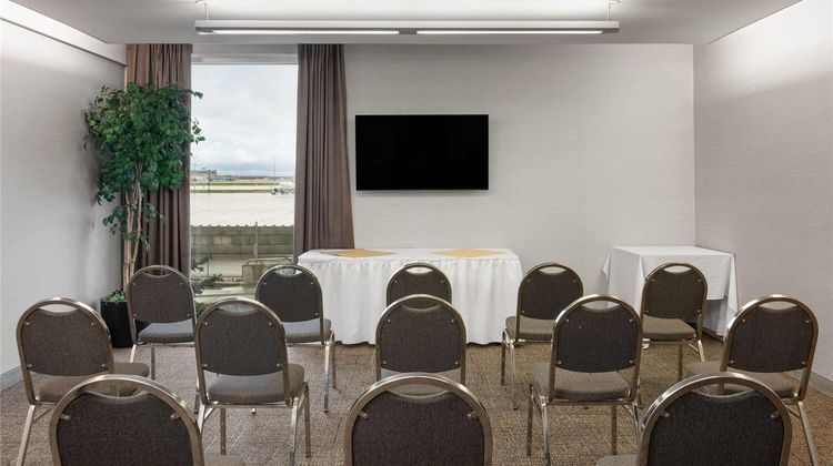 Lakeview Signature, Trademark Collection Meeting