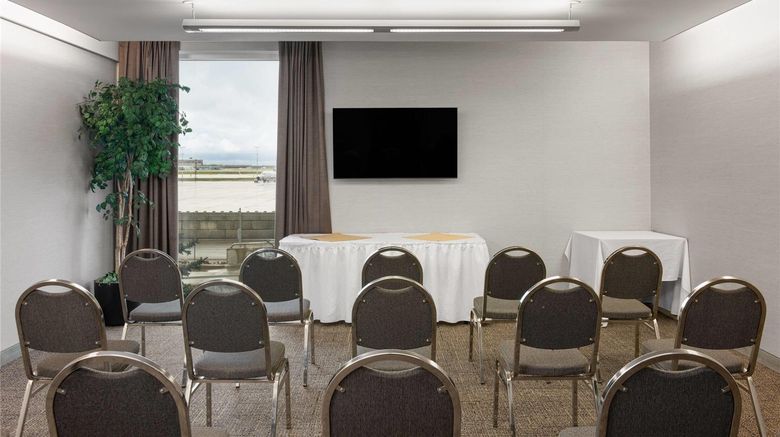 <b>Lakeview Signature, Trademark Collection Meeting</b>. Images powered by <a href="https://iceportal.shijigroup.com/" title="IcePortal" target="_blank">IcePortal</a>.