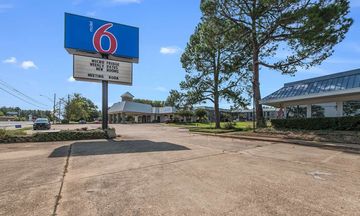 Motel 6 Kilgore TX