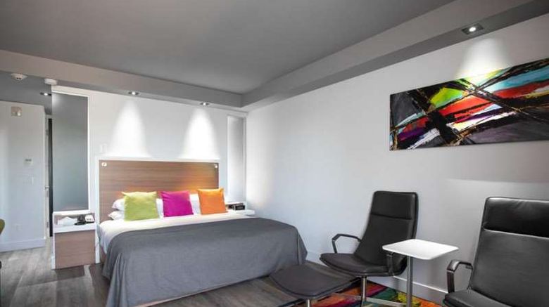 <b>Hotel V Room</b>. Images powered by <a href="https://iceportal.shijigroup.com/" title="IcePortal" target="_blank">IcePortal</a>.