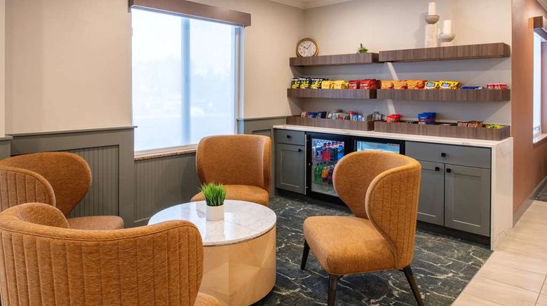 <b>Best Western Kennewick Tri-Cities Center Lobby</b>. Images powered by <a href="https://iceportal.shijigroup.com/" title="IcePortal" target="_blank">IcePortal</a>.
