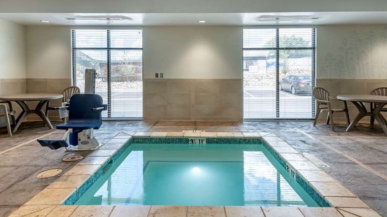 <b>Sleep Inn Pool</b>. Images powered by <a href="https://iceportal.shijigroup.com/" title="IcePortal" target="_blank">IcePortal</a>.