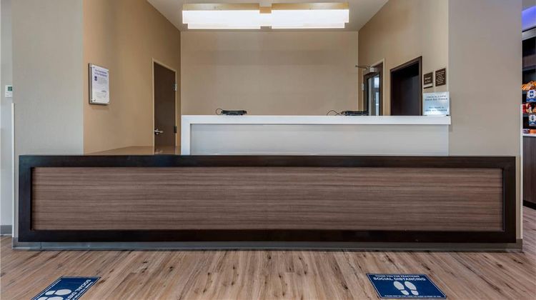 MainStay Suites Lobby