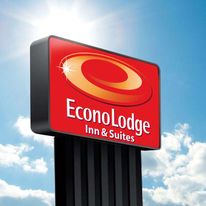 Econo Lodge Inn & Suites