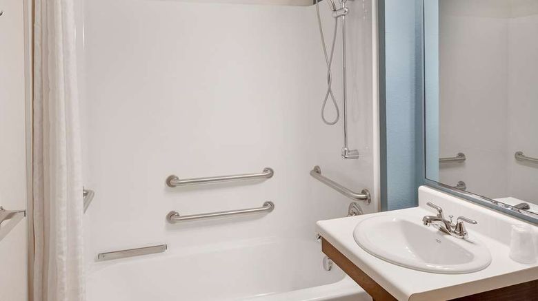 <b>WoodSpring Suites Signature Las Colinas Room</b>. Images powered by <a href="https://iceportal.shijigroup.com/" title="IcePortal" target="_blank">IcePortal</a>.