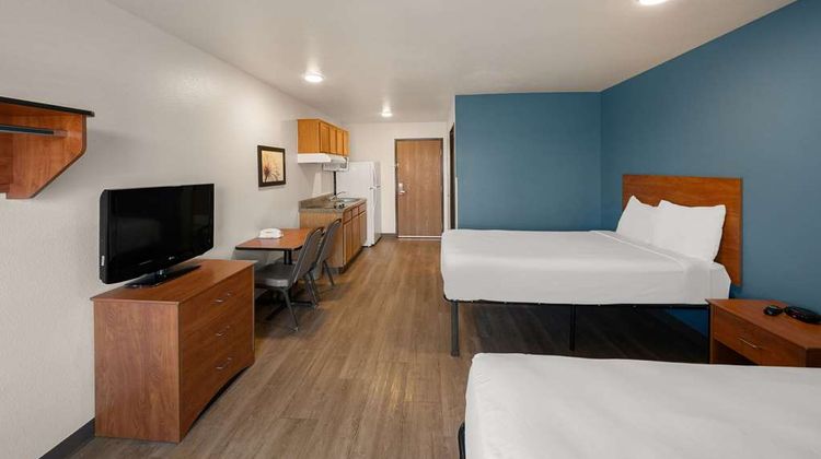 WoodSpring Suites Dallas Rockwall Room
