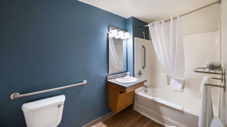 WoodSpring Suites Fort Worth FossilCreek Room