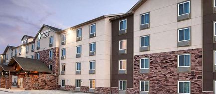 WoodSpring Suites Signature North Dallas Exterior