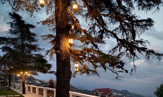 Ramada by Wyndham Mussoorie Mall Road Exterior