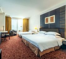 Ramada by Wyndham Bangkok Chaophya Park Room