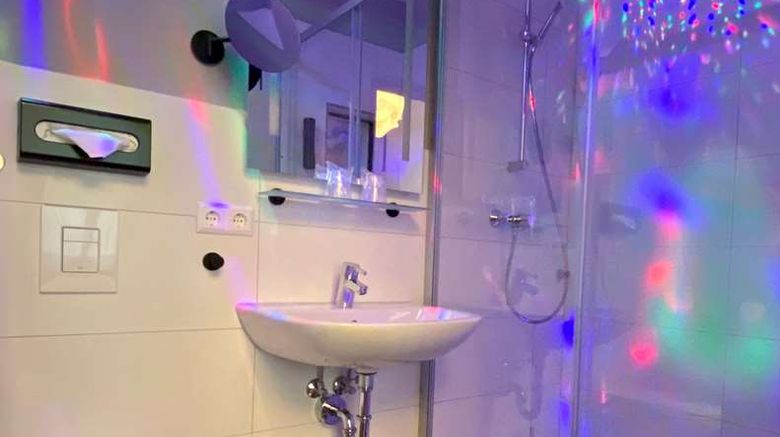 <b>Loftstyle Hotel Hannover, BW Signature Room</b>. Images powered by <a href="https://iceportal.shijigroup.com/" title="IcePortal" target="_blank">IcePortal</a>.