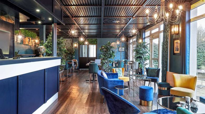 <b>Sure Hotel by BW Calais Coquelles Tunnel Lobby</b>. Images powered by <a href="https://iceportal.shijigroup.com/" title="IcePortal" target="_blank">IcePortal</a>.