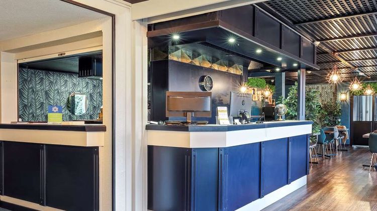 Sure Hotel by BW Calais Coquelles Tunnel Lobby