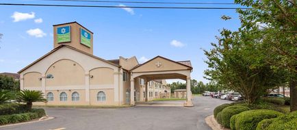SureStay Hotel by BW Alexandria Airport Exterior