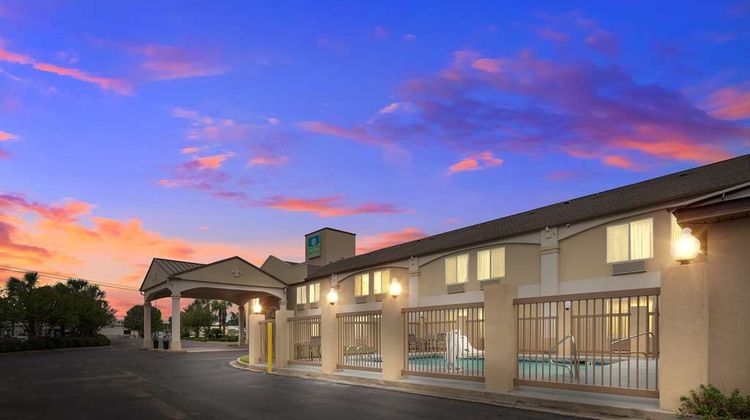 SureStay Hotel by BW Alexandria Airport Exterior