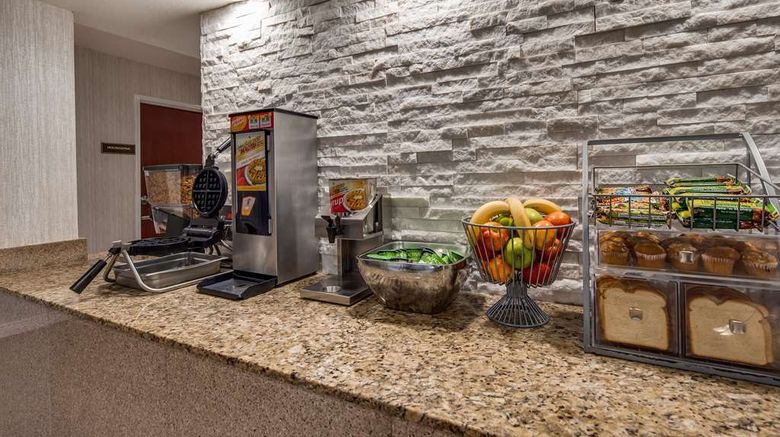 <b>SureStay Hotel by BW Alexandria Airport Restaurant</b>. Images powered by <a href="https://iceportal.shijigroup.com/" title="IcePortal" target="_blank">IcePortal</a>.