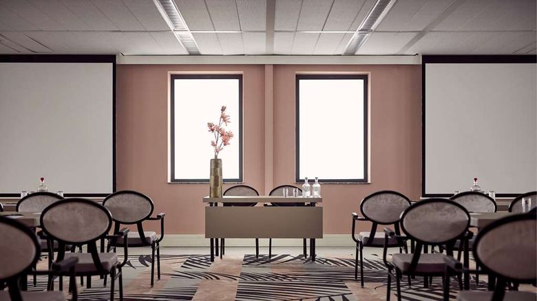 <b>Van der Valk Hotel Amersfoort A1 Meeting</b>. Images powered by <a href="https://iceportal.shijigroup.com/" title="IcePortal" target="_blank">IcePortal</a>.