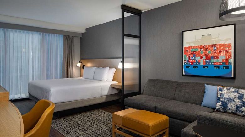 <b>Hyatt Place Boston Seaport District Room</b>. Images powered by <a href="https://iceportal.shijigroup.com/" title="IcePortal" target="_blank">IcePortal</a>.