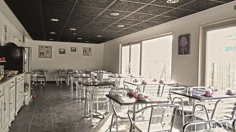 <b>Hometimes Hotel Azurea Room</b>. Images powered by <a href="https://iceportal.shijigroup.com/" title="IcePortal" target="_blank">IcePortal</a>.