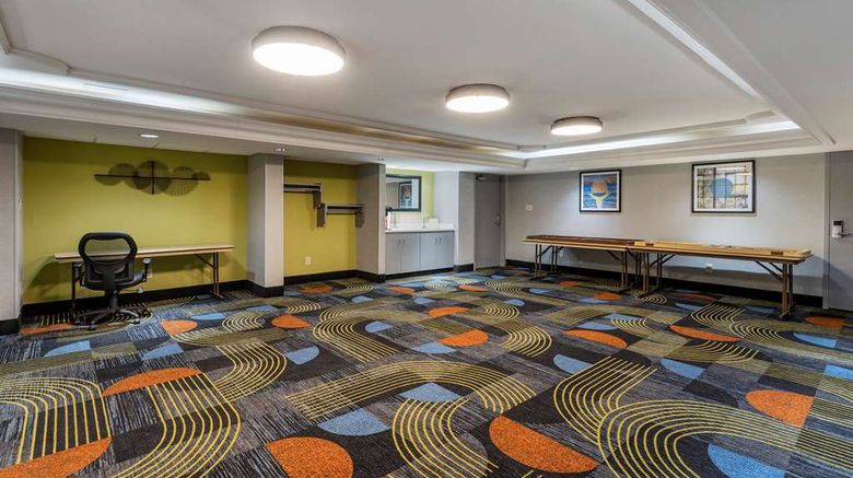 <b>Best Western Plus St Louis Westport Meeting</b>. Images powered by <a href="https://iceportal.shijigroup.com/" title="IcePortal" target="_blank">IcePortal</a>.