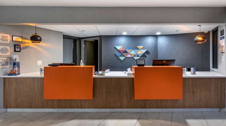 Best Western Plus St Louis Westport Lobby