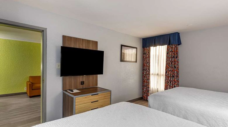 <b>Best Western Plus St Louis Westport Room</b>. Images powered by <a href="https://iceportal.shijigroup.com/" title="IcePortal" target="_blank">IcePortal</a>.