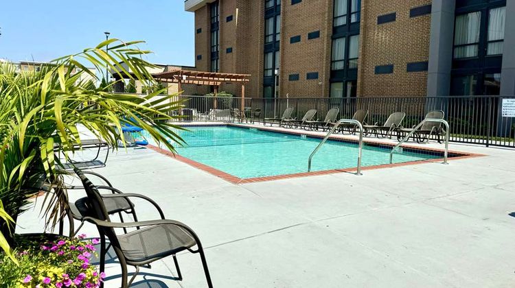 Best Western Plus St Louis Westport Pool