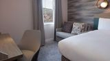 DoubleTree by Hilton Bath Room
