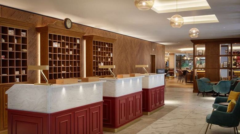 <b>DoubleTree by Hilton Bath Lobby</b>. Images powered by <a href="https://iceportal.shijigroup.com/" title="IcePortal" target="_blank">IcePortal</a>.