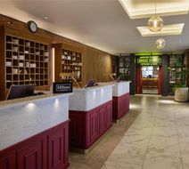 DoubleTree by Hilton Bath Lobby
