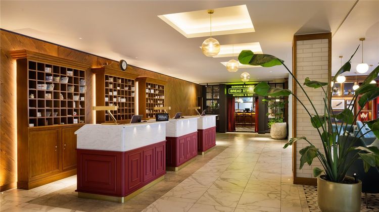 DoubleTree by Hilton Bath Lobby