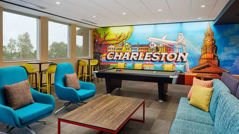 <b>Tru by Hilton Charleston Airport Lobby</b>. Images powered by <a href="https://iceportal.shijigroup.com/" title="IcePortal" target="_blank">IcePortal</a>.