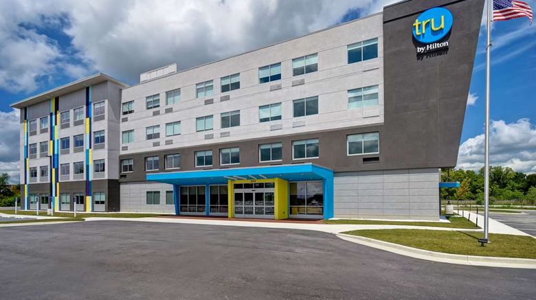 <b>Tru by Hilton Auburn Exterior</b>. Images powered by <a href="https://iceportal.shijigroup.com/" title="IcePortal" target="_blank">IcePortal</a>.