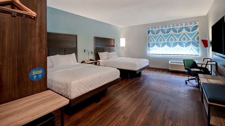 <b>Tru by Hilton Auburn Room</b>. Images powered by <a href="https://iceportal.shijigroup.com/" title="IcePortal" target="_blank">IcePortal</a>.
