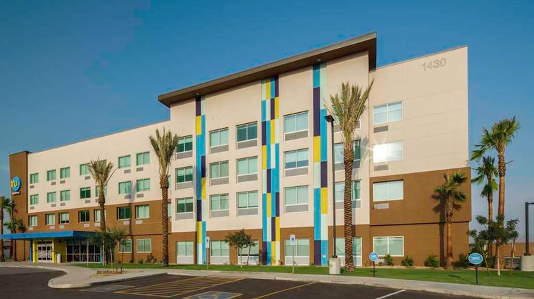 <b>Tru by Hilton Goodyear Phoenix West Exterior</b>. Images powered by <a href="https://iceportal.shijigroup.com/" title="IcePortal" target="_blank">IcePortal</a>.