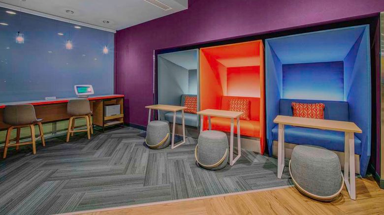 <b>Tru by Hilton Goodyear Phoenix West Lobby</b>. Images powered by <a href="https://iceportal.shijigroup.com/" title="IcePortal" target="_blank">IcePortal</a>.