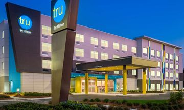 Tru by Hilton Savannah Airport
