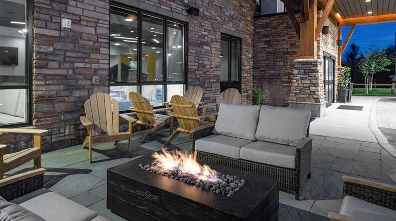 <b>Hampton Inn Verona at Turning Stone Exterior</b>. Images powered by <a href="https://iceportal.shijigroup.com/" title="IcePortal" target="_blank">IcePortal</a>.