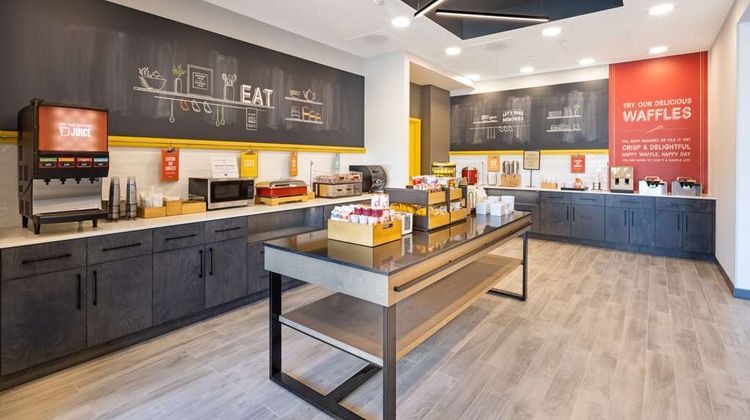 Hampton Inn Verona at Turning Stone Restaurant