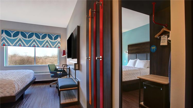 Tru by Hilton Alcoa Knoxville Airport Room