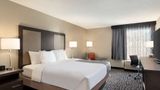 <b>La Quinta Inn & Suites by Wyndham Room</b>. Images powered by <a href="https://iceportal.shijigroup.com/" title="IcePortal" target="_blank">IcePortal</a>.