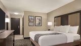<b>La Quinta Inn & Suites by Wyndham Room</b>. Images powered by <a href="https://iceportal.shijigroup.com/" title="IcePortal" target="_blank">IcePortal</a>.