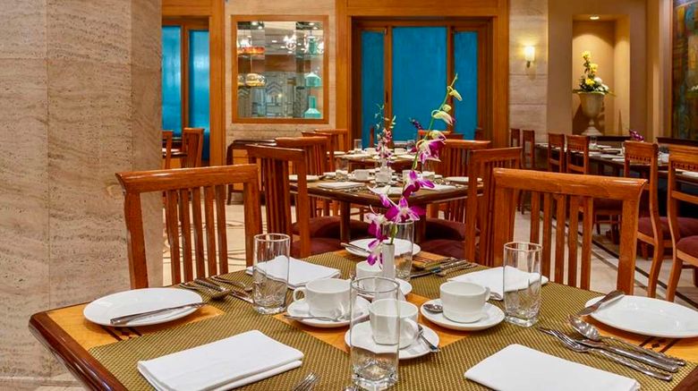 <b>Sarovar Portico Kalupur-Ahmedabad Restaurant</b>. Images powered by <a href="https://iceportal.shijigroup.com/" title="IcePortal" target="_blank">IcePortal</a>.