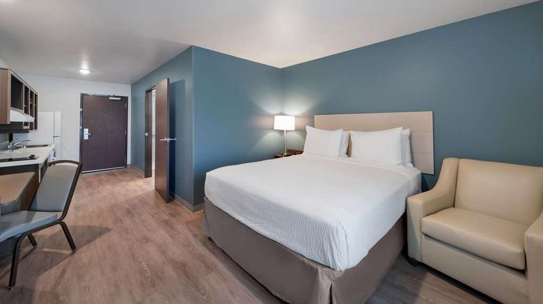 <b>WoodSpring Suites Dallas/Plano Room</b>. Images powered by <a href="https://iceportal.shijigroup.com/" title="IcePortal" target="_blank">IcePortal</a>.